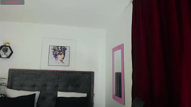 Snapshot of Amber_hot22 chatting on February 19, 7:48 pm Amber hot22 online show from February 19, 7:48 pm
