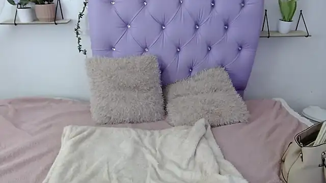 Snapshot of Freyja_01 chatting on September 26, 9:30 pm Freyja 01 online show from September 26, 9:30 pm