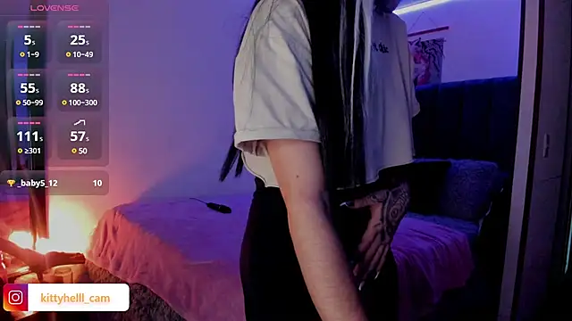 Alice woodville online show from March 8, 4:39 pm