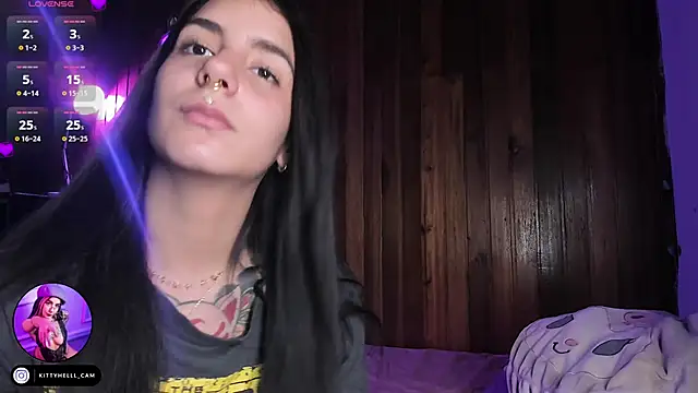 Alice woodville online show from December 17, 2:28 am