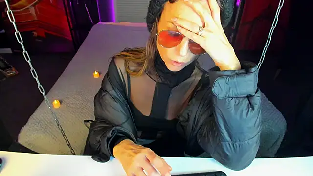 Elizabe th online show from February 18, 12:26 am