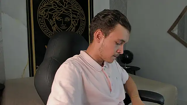 Desmon Clark online show from January 14, 12:43 am