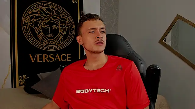 Desmon Clark online show from March 6, 10:36 pm