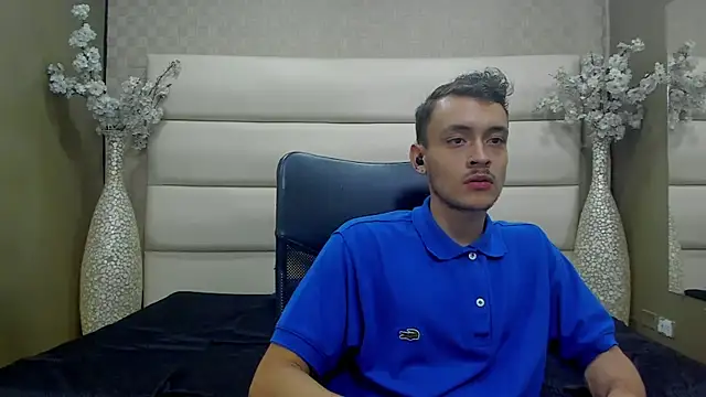 Desmon Clark online show from March 9, 4:27 am