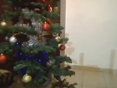 luana63 online show from December 3, 1:43 pm