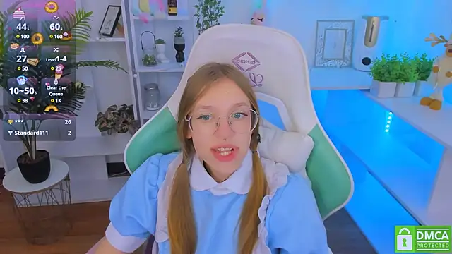 Snapshot of LayriantaVee chatting on January 18, 11:00 am LayriantaVee online show from January 18, 11:00 am