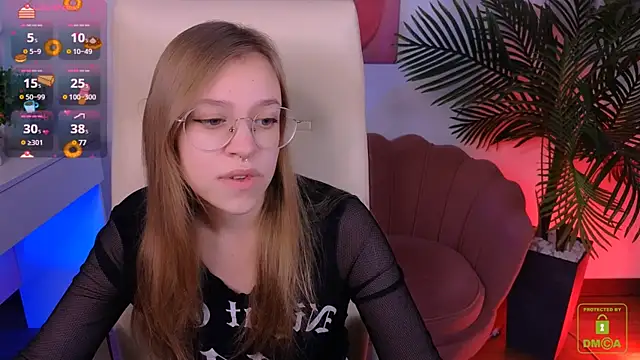 Snapshot of LayriantaVee chatting on January 28, 7:11 am LayriantaVee online show from January 28, 7:11 am