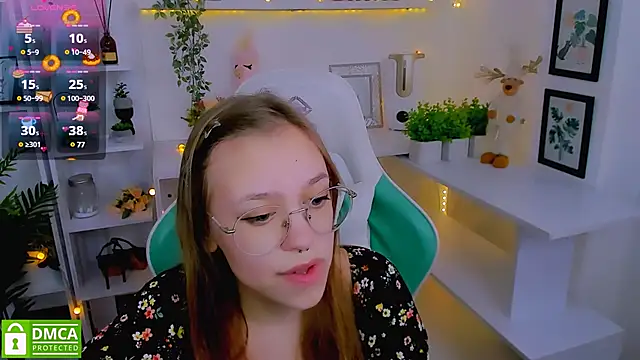 Snapshot of LayriantaVee chatting on February 26, 10:04 am LayriantaVee online show from February 26, 10:04 am