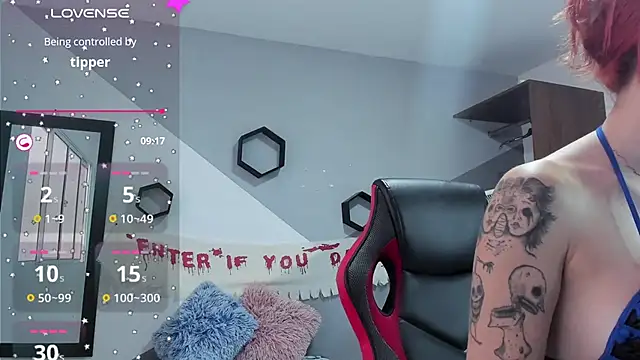 Danniela rivera online show from December 13, 12:06 pm