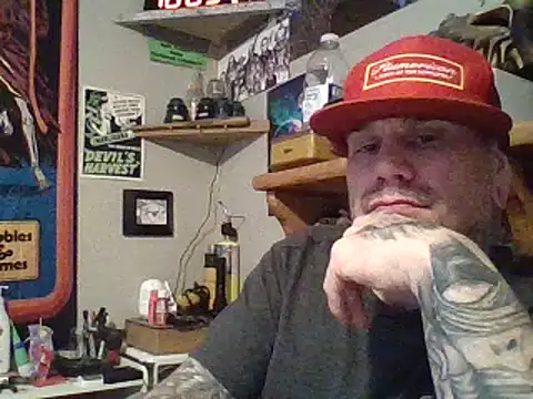 Snapshot of clitstitsandbongrips chatting on February 17, 4:04 pm clitstitsandbongrips online show from February 17, 4:04 pm