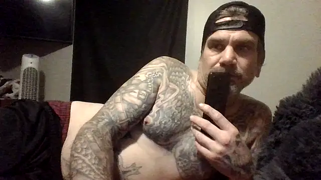 Snapshot of clitstitsandbongrips chatting on September 17, 10:39 am clitstitsandbongrips online show from September 17, 10:39 am