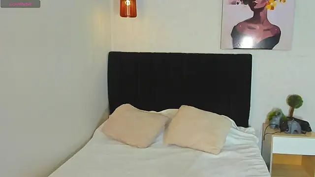 Snapshot of Scarlett__bell chatting on September 17, 1:24 pm Scarlett bell online show from September 17, 1:24 pm