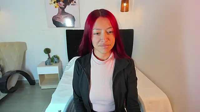 Snapshot of Scarlett__bell chatting on September 18, 1:24 pm Scarlett bell online show from September 18, 1:24 pm