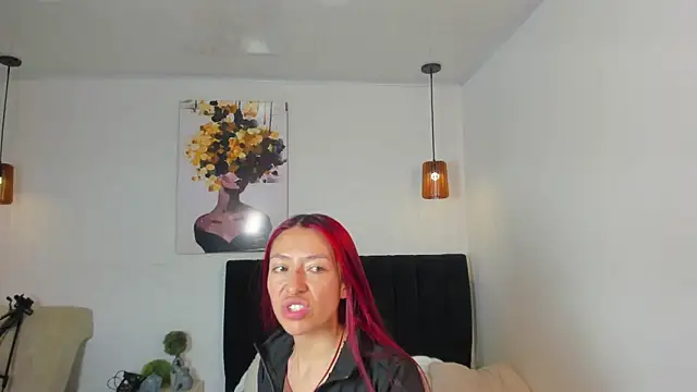 Snapshot of Scarlett__bell chatting on October 24, 1:18 pm Scarlett bell online show from October 24, 1:18 pm