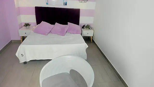 Snapshot of Scarlett__bell chatting on November 14, 7:12 pm Scarlett bell online show from November 14, 7:12 pm