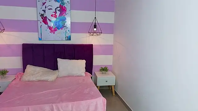 Snapshot of Scarlett__bell chatting on May 29, 1:09 pm Scarlett bell online show from May 29, 1:09 pm