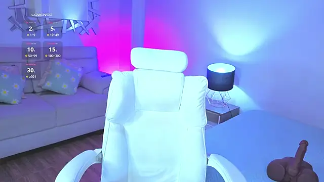 Eliie Ruizz online show from March 13, 3:46 am