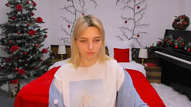 tendermeow online show from December 9, 1:13 pm