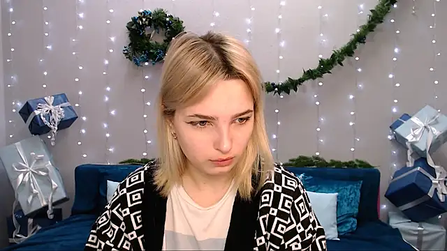 tendermeow online show from December 14, 9:29 am
