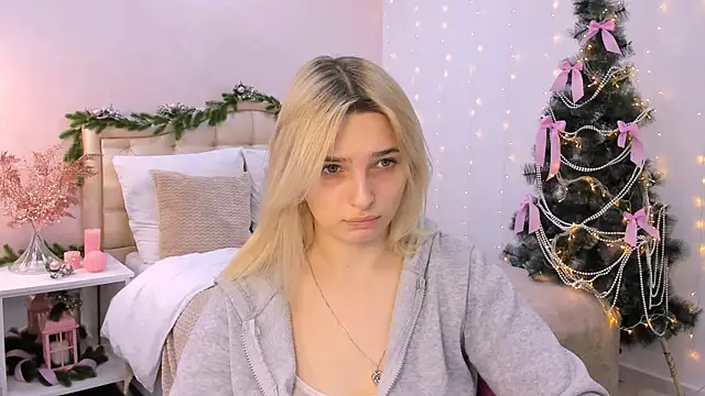 tendermeow online show from December 20, 1:22 pm