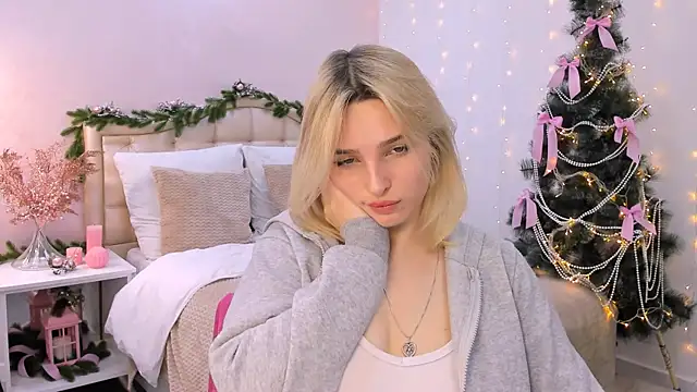 tendermeow online show from December 20, 4:25 pm