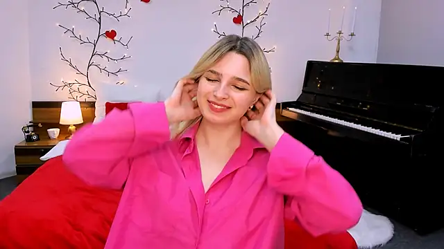 tendermeow online show from March 8, 2:23 am
