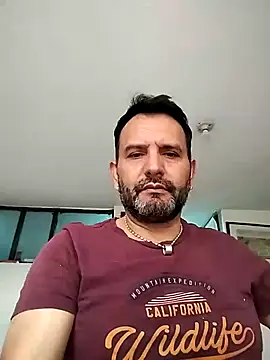 RogueTraveler online show from February 13, 3:24 pm