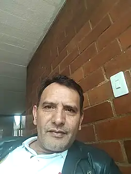 RogueTraveler online show from March 2, 4:10 pm