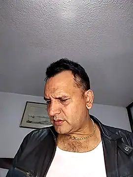 RogueTraveler online show from November 5, 3:17 am