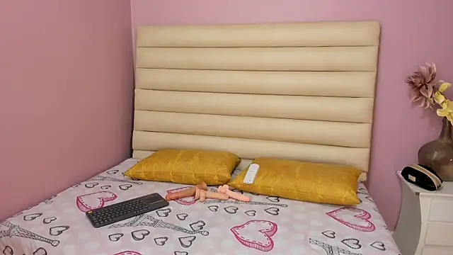 ZaritaLenon online show from September 19, 8:42 pm