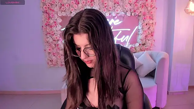 Snapshot of AmberFarrell chatting on February 17, 8:04 pm AmberFarrell online show from February 17, 8:04 pm