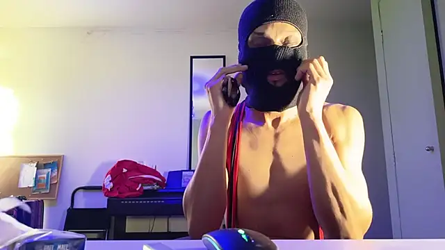 villanocat online show from April 25, 12:30 pm