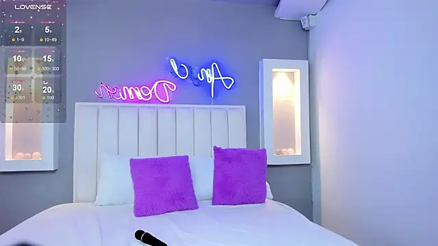 HannaPaola online show from March 1, 10:53 pm