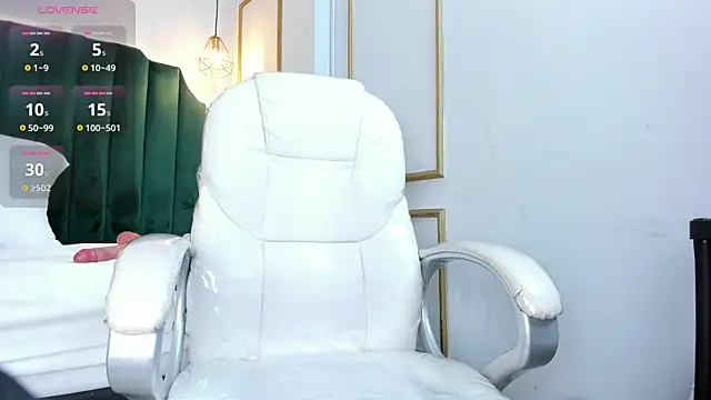 HannaPaola online show from March 13, 2:05 am