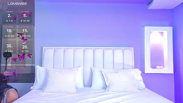 HannaPaola online show from October 6, 10:40 pm