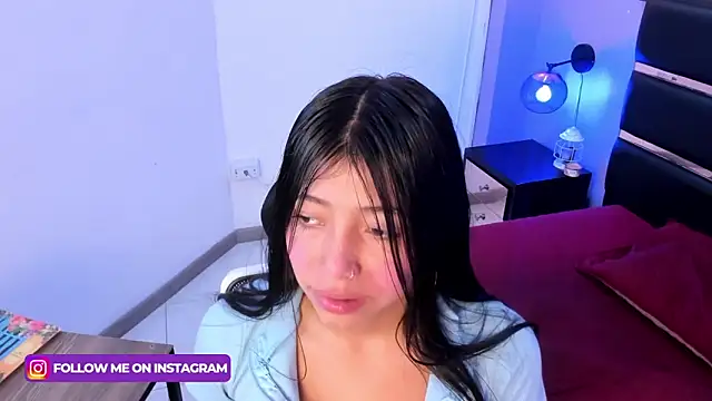 Snapshot of KimberlyVillaLobos chatting on February 5, 11:34 am KimberlyVillaLobos online show from February 5, 11:34 am