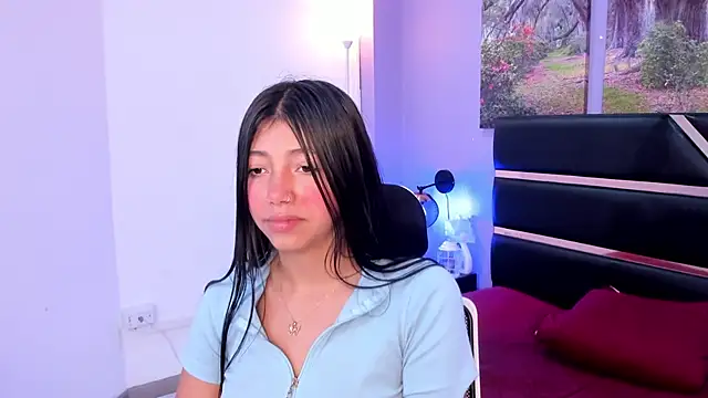Snapshot of KimberlyVillaLobos chatting on February 12, 11:29 am KimberlyVillaLobos online show from February 12, 11:29 am