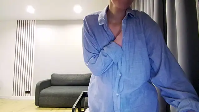 Daniella Lorente online show from December 20, 3:14 am