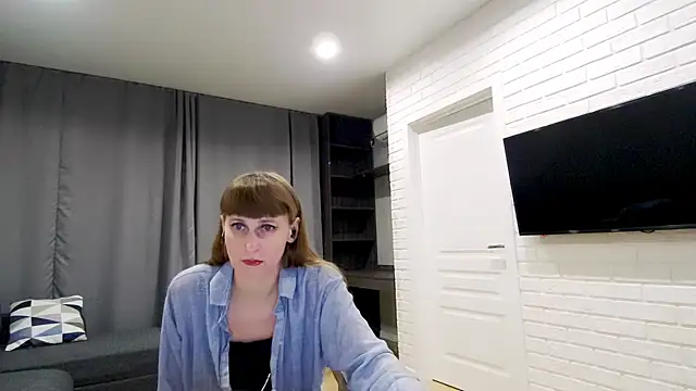 Daniella Lorente online show from March 12, 1:34 am