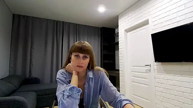Daniella Lorente online show from June 30, 11:39 pm