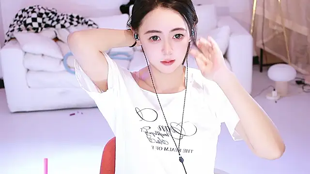 Roseonly  online show from March 18, 4:48 am