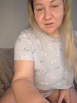 Anna Curvy online show from February 7, 9:57 am