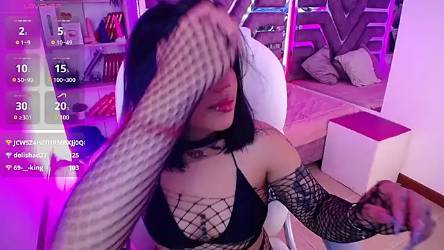 AliceWalker 11 online show from February 1, 10:55 pm