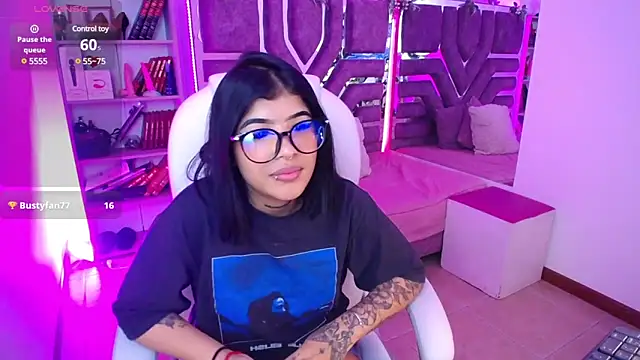 AliceWalker 11 online show from February 3, 2:36 am