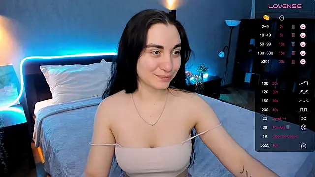 hannacheekss  online show from January 13, 10:03 am