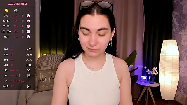 hannacheekss  online show from January 21, 5:16 am