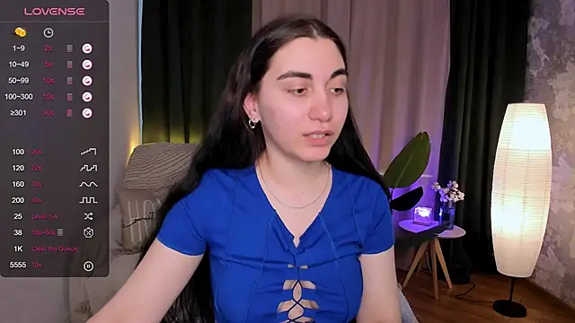 hannacheekss  online show from February 15, 4:58 am