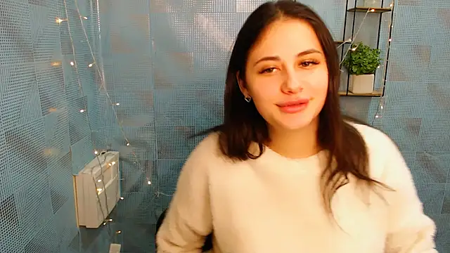 Snapshot of AliceSexyyy_ chatting on December 20, 11:05 pm AliceSexyyy  online show from December 20, 11:05 pm