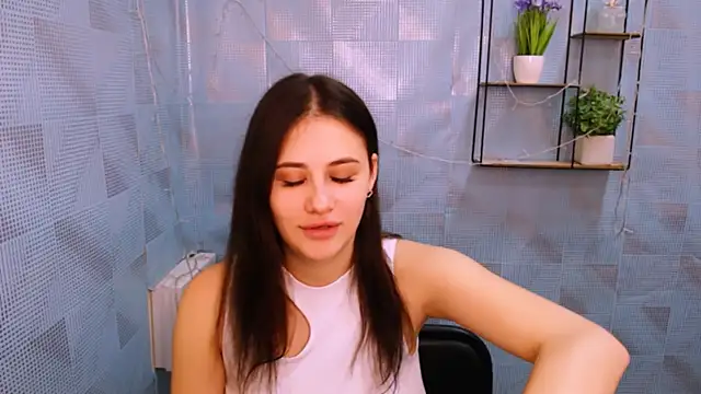 Snapshot of AliceSexyyy_ chatting on December 25, 8:28 pm AliceSexyyy  online show from December 25, 8:28 pm