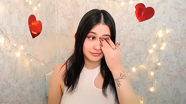 Snapshot of AliceSexyyy_ chatting on February 22, 6:28 am AliceSexyyy  online show from February 22, 6:28 am